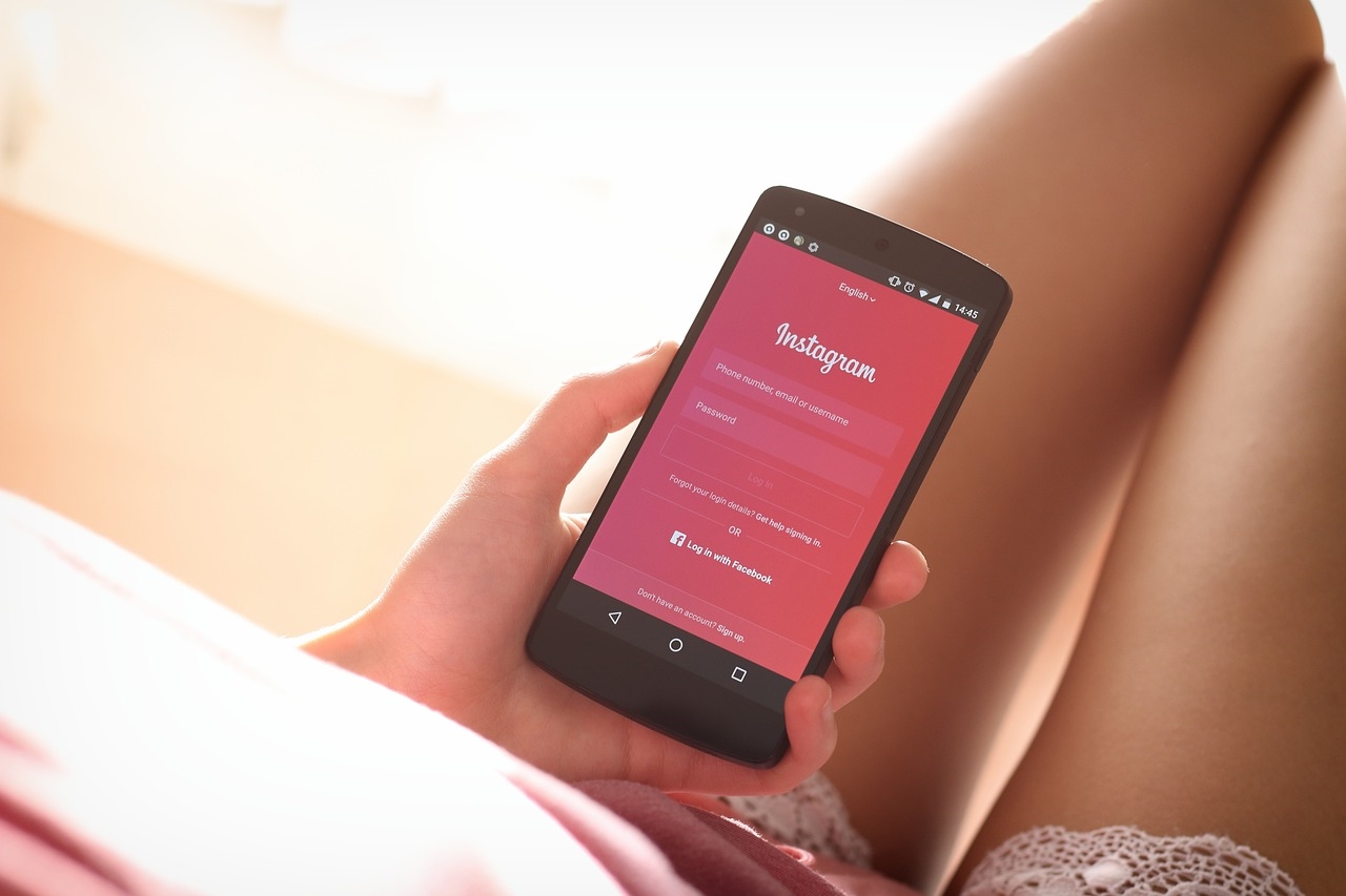 jak dodac wlasny gif na instagram